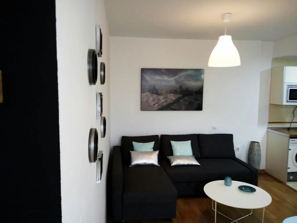 Mitjana Plaza Apartment Malaga