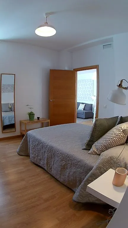 Mitjana Plaza Apartamento Málaga Espanha